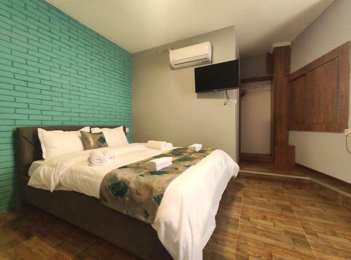 Tbilicity Hotel Tbilisi Exteriör bild